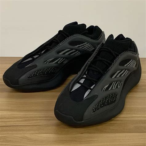 yeezy 700 v3 price